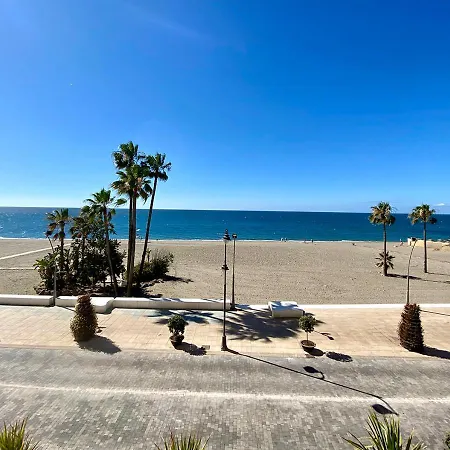 Primera Linea De Playa Apartment Estepona